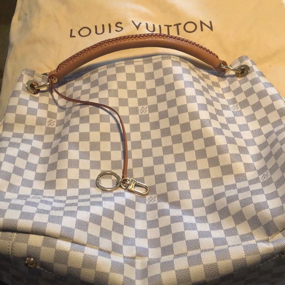 Bag - Picture 1 of 3
